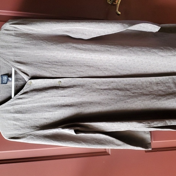 Eileen Fisher taupe silk and linen tunic 2 buttons to wear over tank top… - Picture 1 of 11